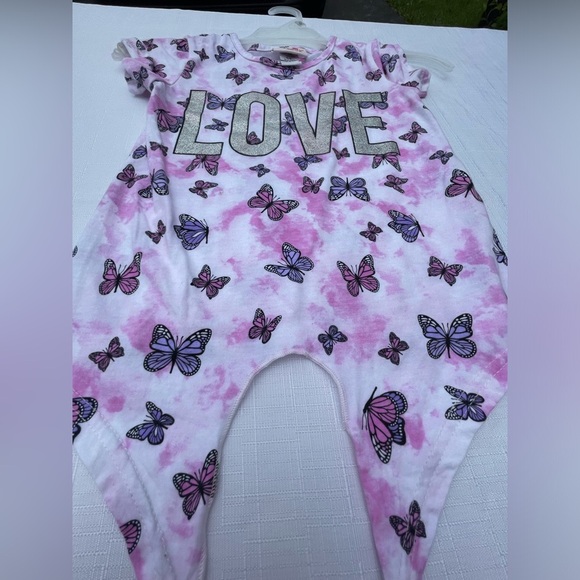 Girls heart pink| Short Sleeve t-shirt | Size: 5/6 - Picture 2 of 6